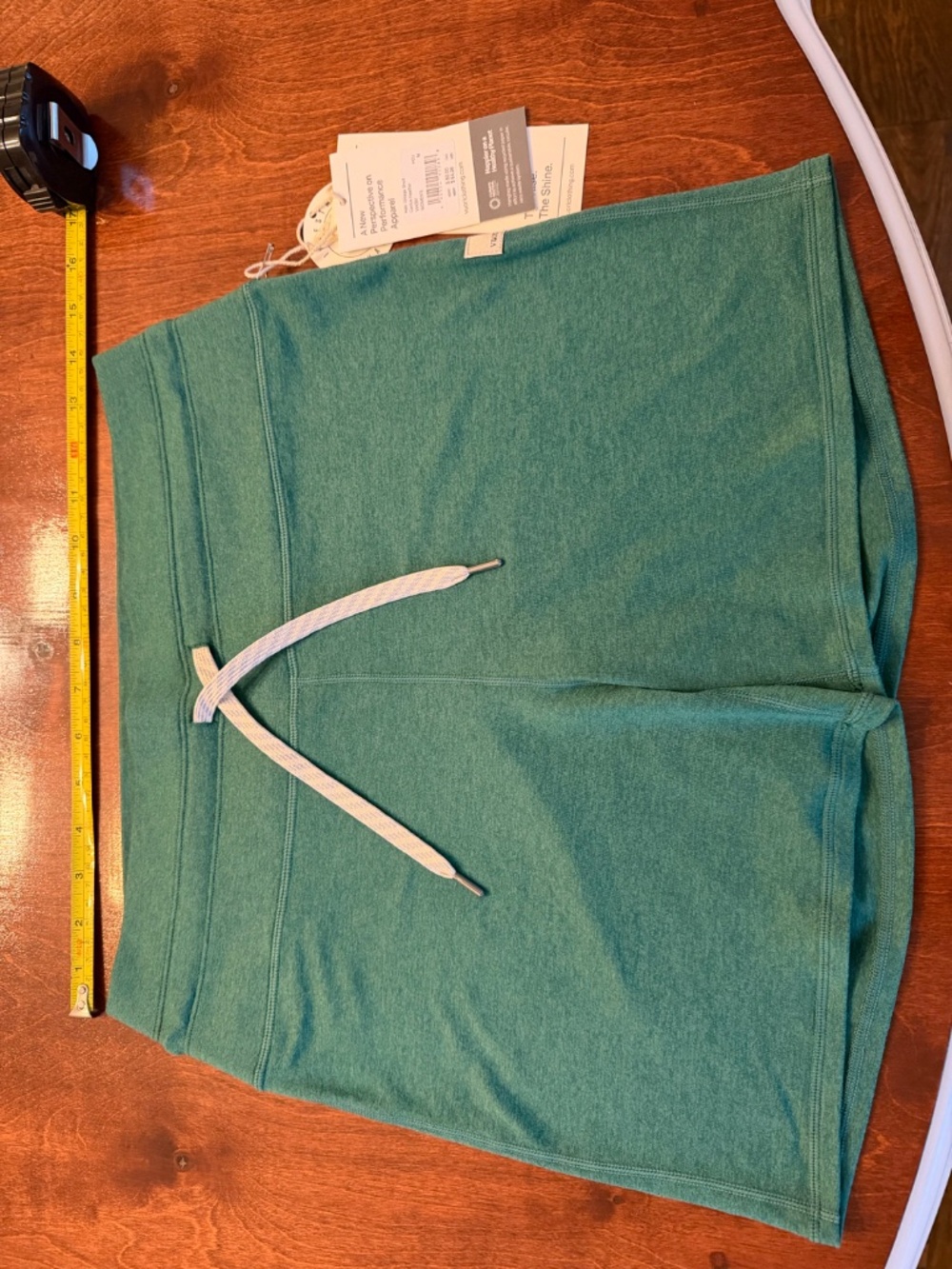 Vuori Halo Vintage Short Medium Cactus Heather
